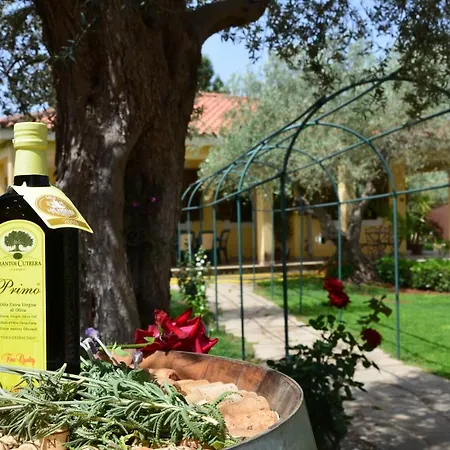 Villa Exlusive Pool - Cascina Relais Comiso