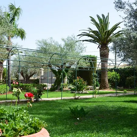 Exlusive Pool - Cascina Relais Villa