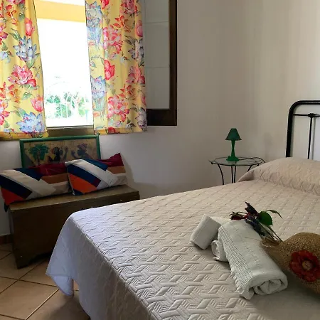 Exlusive Pool - Cascina Relais Villa Comiso